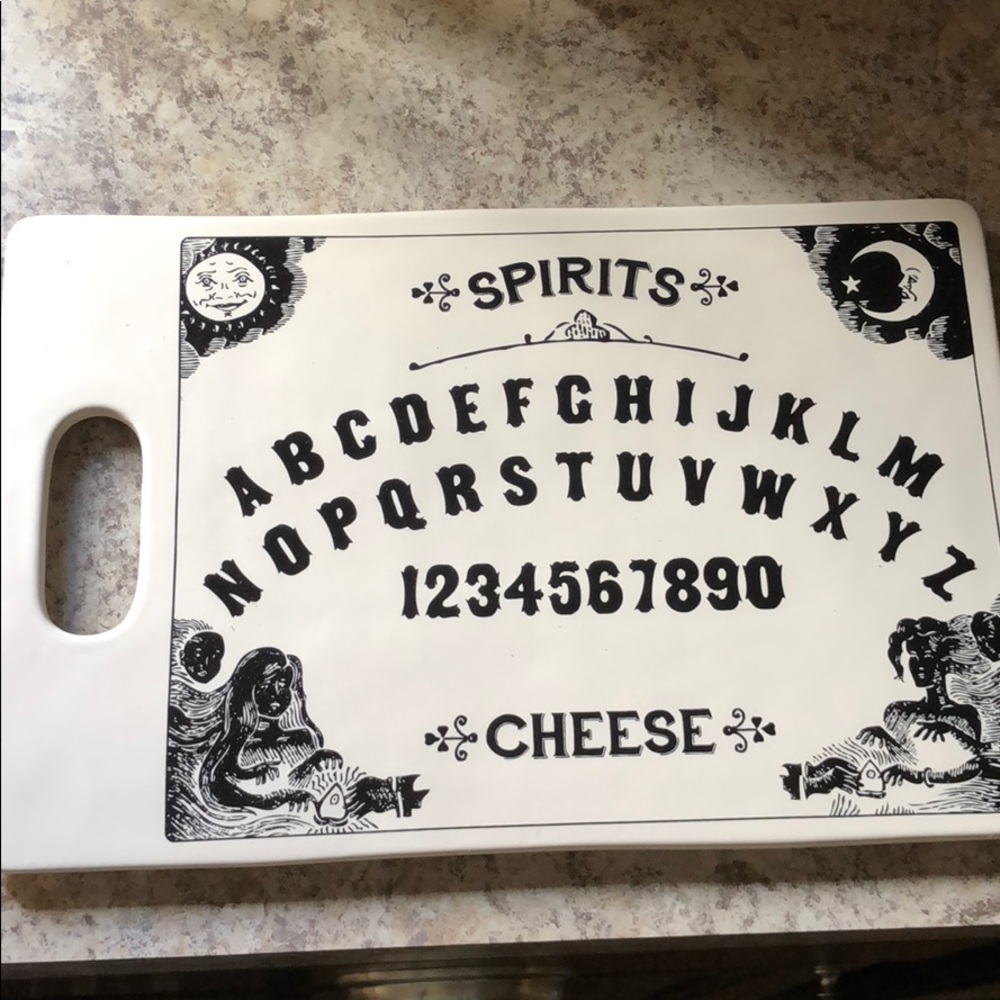 Magenta cheese board